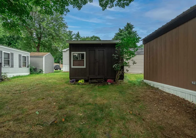 Photo 4 of Manufactured home for sale at 85 Crystal Springs Way, Somersworth, NH 03878 | MLS# 5107461 | Listing updated on 2026-08-31