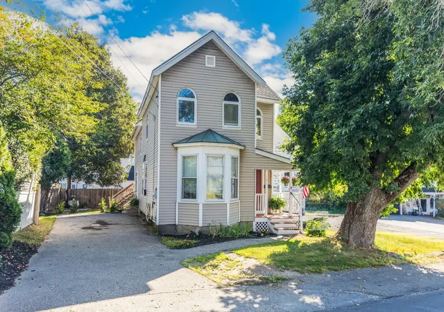 Single family home for sale at 5 Gerry Ave, Newmarket, NH 03857 | MLS# 5107465