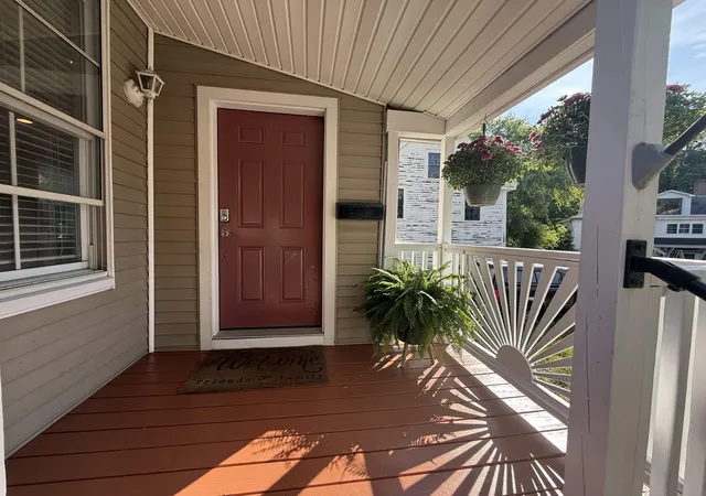 Photo 2 of Single family home for sale at 5 Gerry Ave, Newmarket, NH 03857 | MLS# 5107465 | Listing updated on 2026-09-17