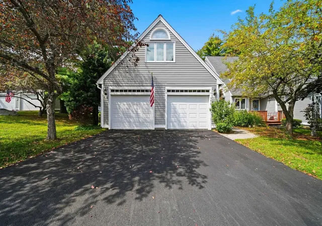 Photo 2 of Townhouse for sale at 361 Winding Pond Rd, Londonderry, NH 03053 | MLS# 5107468 | Listing updated on 2026-09-16