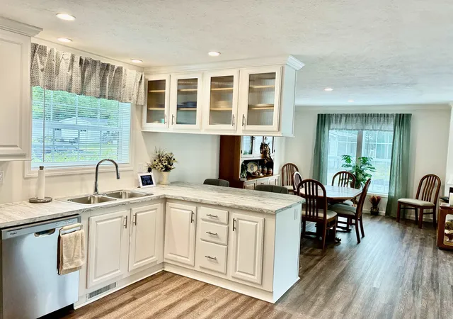Photo 2 of Single family home for sale at 14 Flamingo Dr, Concord, NH 03303 | MLS# 5107476 | Listing updated on 2026-09-14