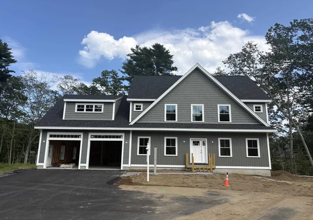 Photo 1 of Single family home for sale at 6 Navillus Way, Seabrook, NH 03874 | MLS# 5107477 | Listing updated on 2026-09-01