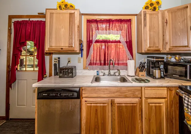 Photo 3 of Single family home for sale at 46 Mason Dr, Tamworth, NH 03886 | MLS# 5107478 | Listing updated on 2026-10-07