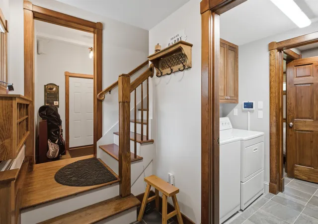 Photo 3 of Single family home for sale at 7 Woodrock Rd, Winhall, VT 05340 | MLS# 5107482 | Listing updated on 2026-09-04