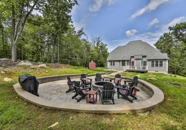 Photo 3 of Single family home for sale at 19 Lorden Rd, New Boston, NH 03070 | MLS# 5107488 | Listing updated on 2026-09-17