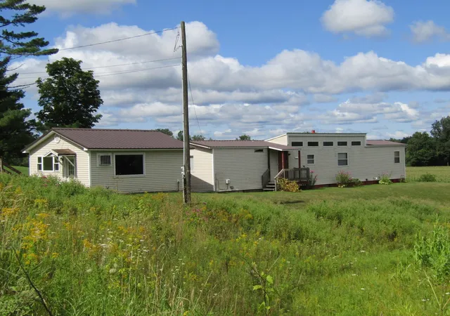 Photo 1 of Manufactured home for sale at 146 Perley Rd, Richford, VT 05476 | MLS# 5107496 | Listing updated on 2026-08-31