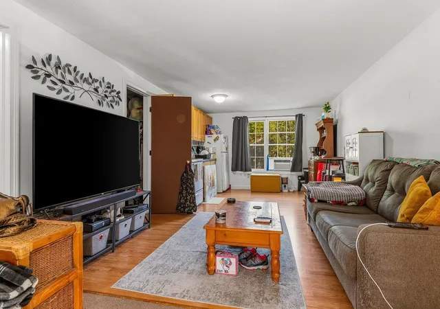 Photo 4 of Condo for sale at 8 Cricket Brk #8, Dover, NH 03820 | MLS# 5107502 | Listing updated on 2026-09-03