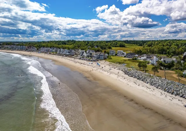 Photo 3 of Single family home for sale at 3 Ocean Blvd, North Hampton, NH 03862 | MLS# 5107511 | Listing updated on 2026-09-04