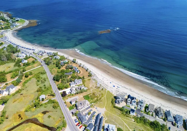 Photo 3 of Single family home for sale at 3 Ocean Blvd, North Hampton, NH 03862 | MLS# 5107511 | Listing updated on 2026-09-04