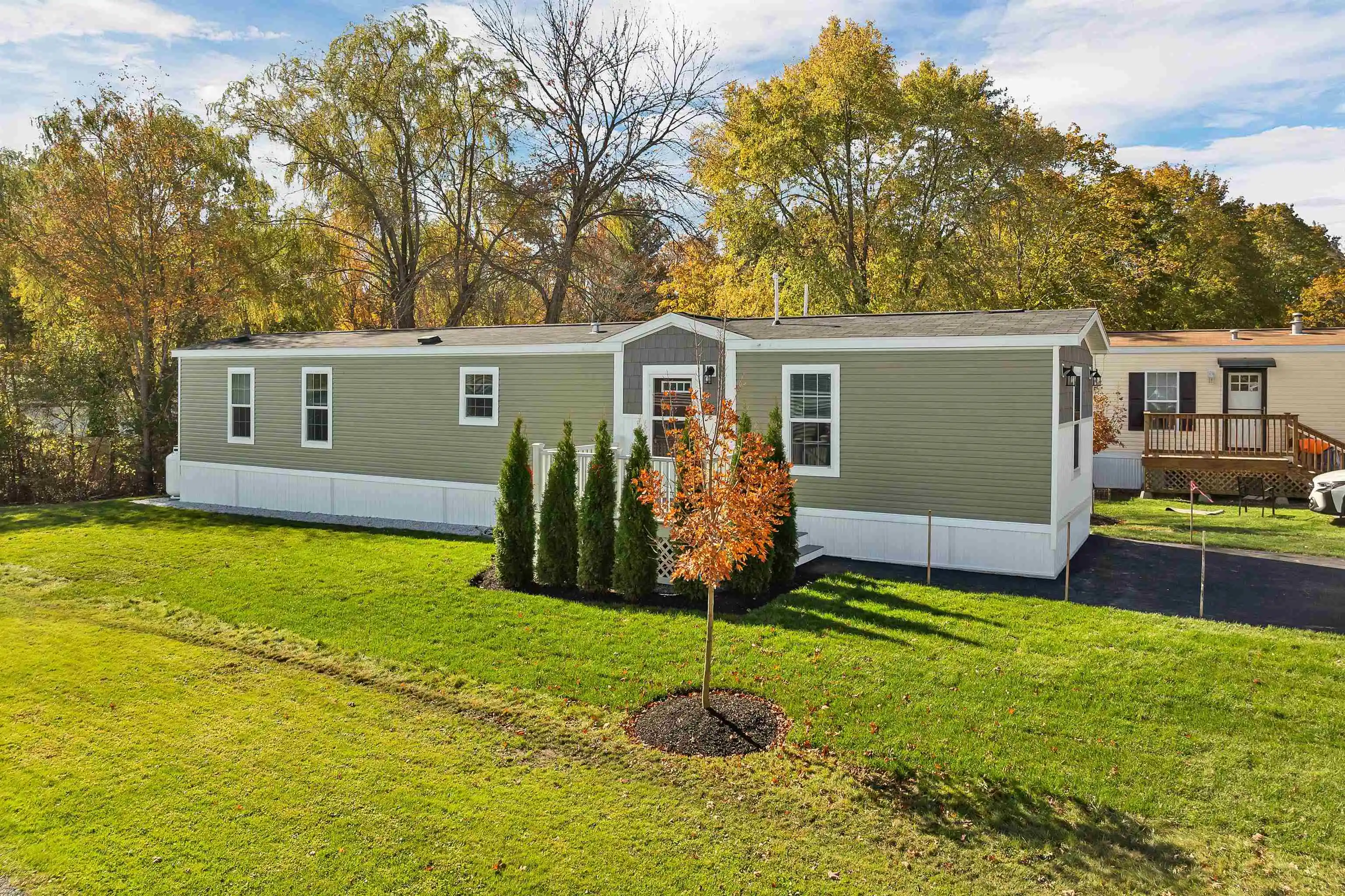 Photo 1 of Manufactured home for sale at 25 Seabreeze Dr, North Hampton, NH 03862 | MLS# 5107513 | Listing updated on 2026-10-21