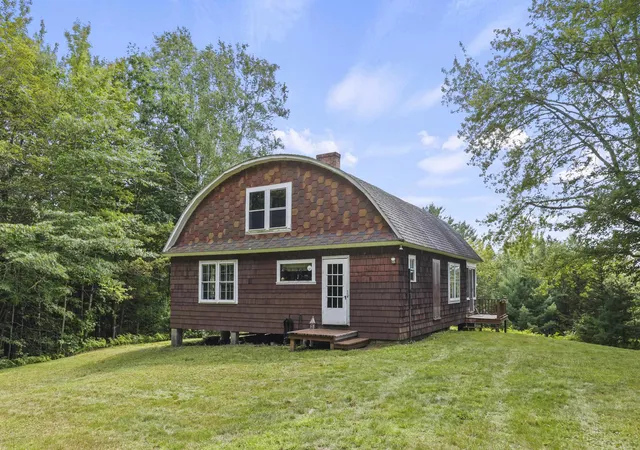 Photo 3 of Single family home for sale at 3711 Main Rd, Readsboro, VT 05352 | MLS# 5107516 | Listing updated on 2026-09-15