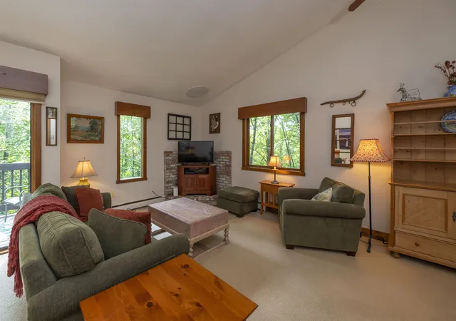 Condo for sale at 253 Old Quechee Rd #4A, Hartford, VT 05059 | MLS# 5107542