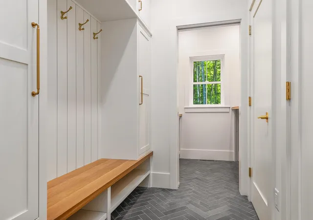 Photo 3 of Single family home for sale at 12 Wentworth Dr #9, Greenland, NH 03840 | MLS# 5107544 | Listing updated on 2026-09-11