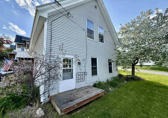 Photo 2 of Single family home for sale at 127 Cherry St, Hardwick, VT 05843 | MLS# 5107552 | Listing updated on 2026-09-01
