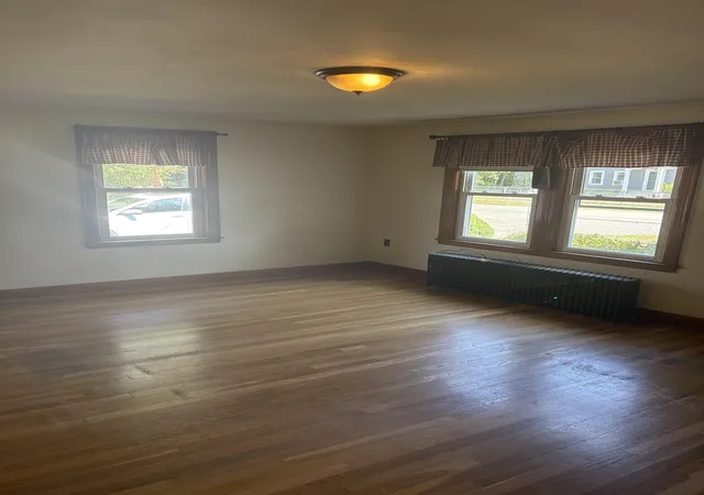 Photo 3 of Single family home for sale at 44 Dewey St, Rochester, NH 03867 | MLS# 5107564 | Listing updated on 2026-09-08