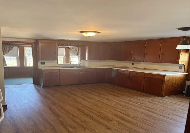 Photo 4 of Single family home for sale at 44 Dewey St, Rochester, NH 03867 | MLS# 5107564 | Listing updated on 2026-09-08