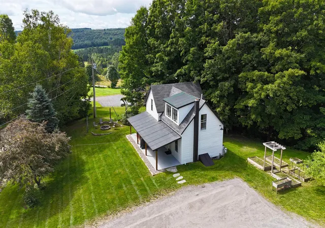 Photo 4 of Single family home for sale at 135 E Ridge Rd, Sutton, VT 05867 | MLS# 5107568 | Listing updated on 2026-09-09