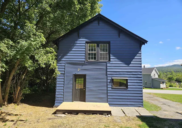 Photo 3 of Single family home for sale at 2 Home St, Richford, VT 05476 | MLS# 5107573 | Listing updated on 2026-09-14