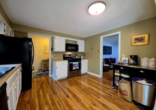 Photo 3 of Sale Pending at 23 Amoskeag Rd #23, Concord, NH 03301 | MLS# 5107578 | Listing updated on 2026-09-11