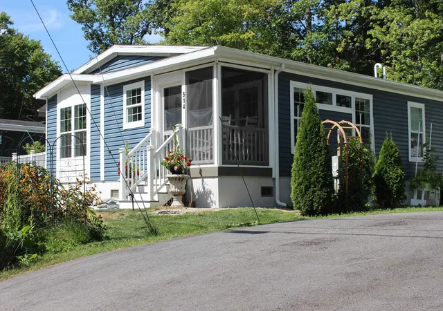Photo 2 of Manufactured home for sale at 514 Canterbury Dr, Exeter, NH 03820 | MLS# 5107582 | Listing updated on 2026-09-03