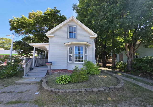 Single family home for sale at 8 Highland St, Rochester, NH 03868 | MLS# 5107593