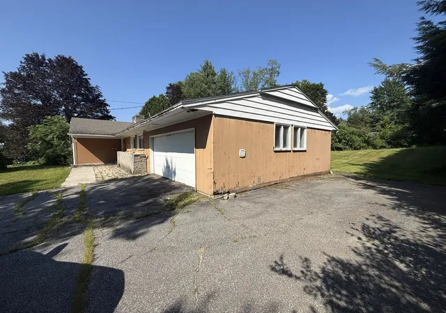Photo 1 of Single family home for sale at 62 Ridge Ave, Claremont, NH 03743 | MLS# 5107599 | Listing updated on 2026-09-01