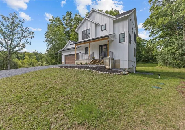 Photo 2 of Single family home for sale at 100 Leos Ln, Georgia, VT 05478 | MLS# 5107600 | Listing updated on 2026-09-17