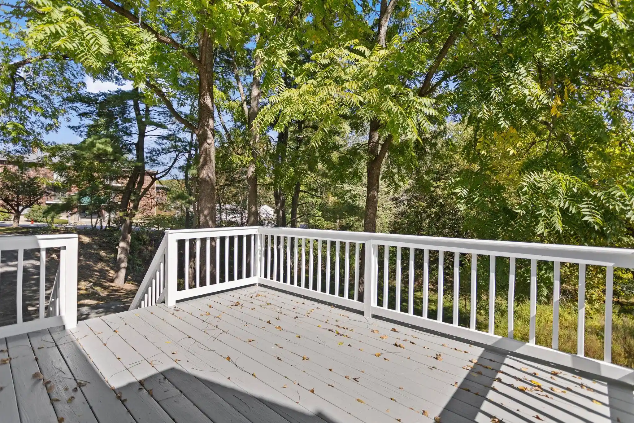 Photo 1 of Single family home for sale at 755 Mammoth Rd, Manchester, NH 03104 | MLS# 5111655 | Listing updated on 2026-10-18