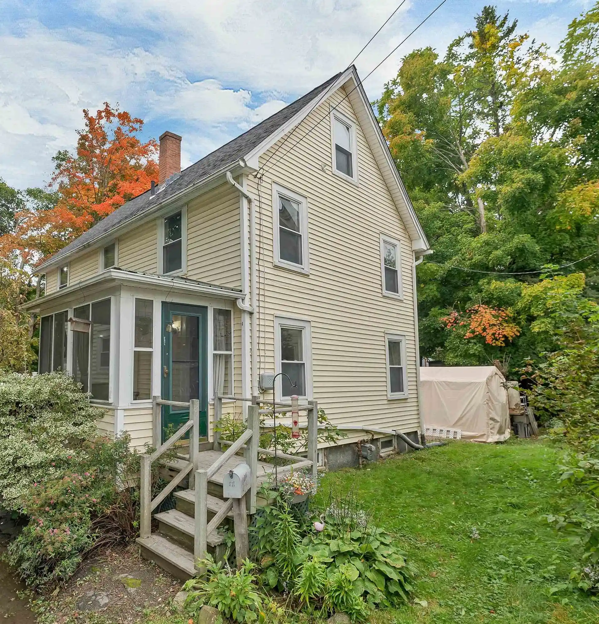 Photo 1 of Single family home for sale at 175 Clinton St, Concord, NH 03301 | MLS# 5112427 | Listing updated on 2026-10-15
