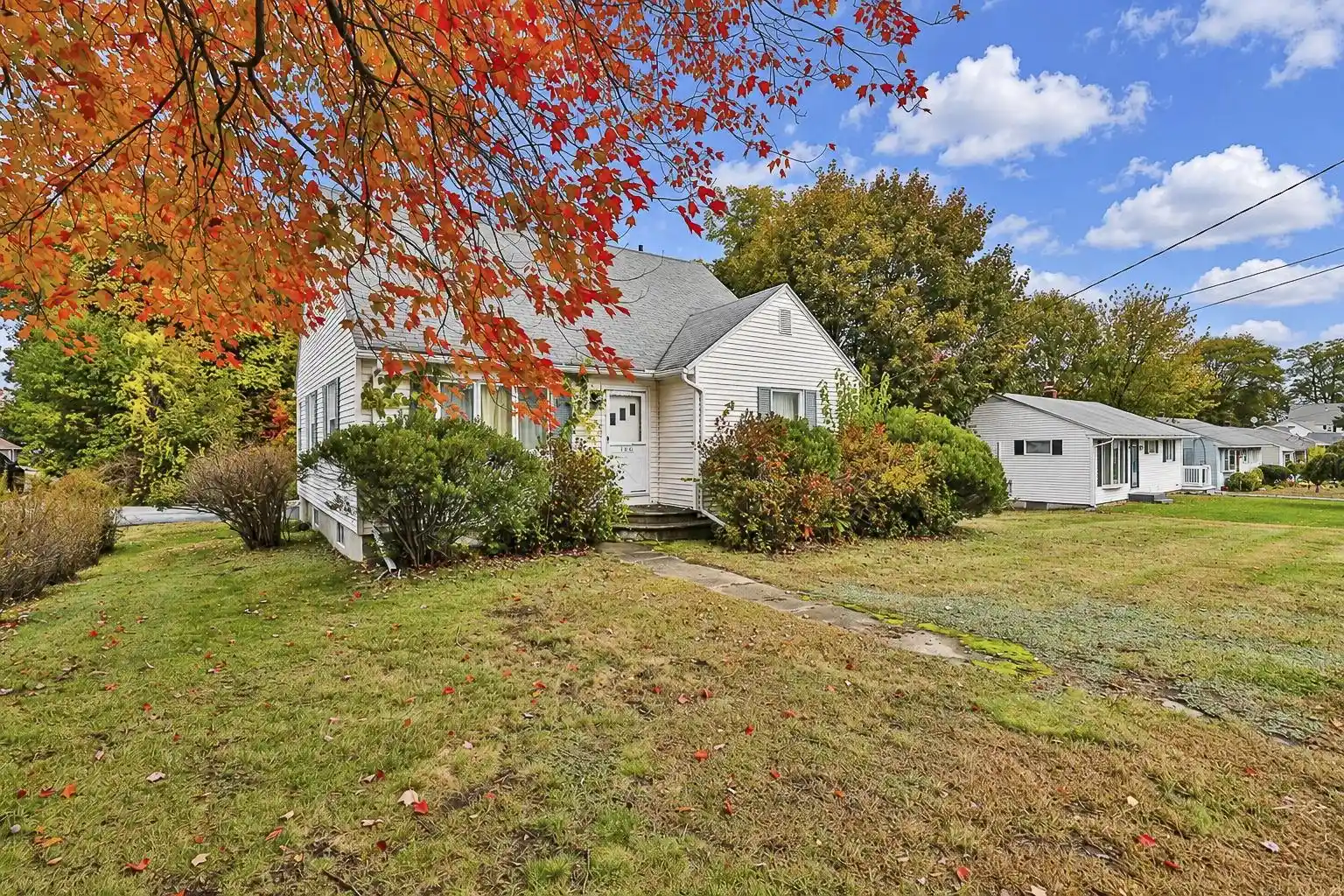 Single family home for sale at 160 Titus Ave, Manchester, NH 03103 | MLS# 5114116