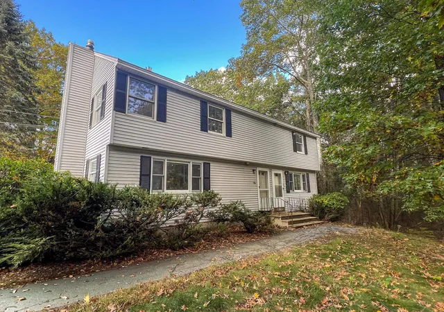 Photo 1 of Multi family home for sale at 98 Wason Rd, Hudson, NH 03051 | MLS# 5114185 | Listing updated on 2026-10-29