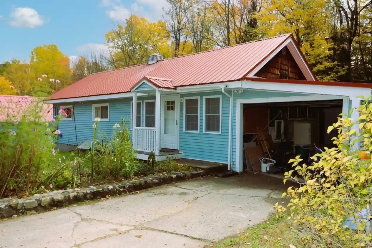 Photo 1 of Manufactured home for sale at 29 2nd Street, Gorham, NH 03581 | MLS# 5114340 | Listing updated on 2026-10-15