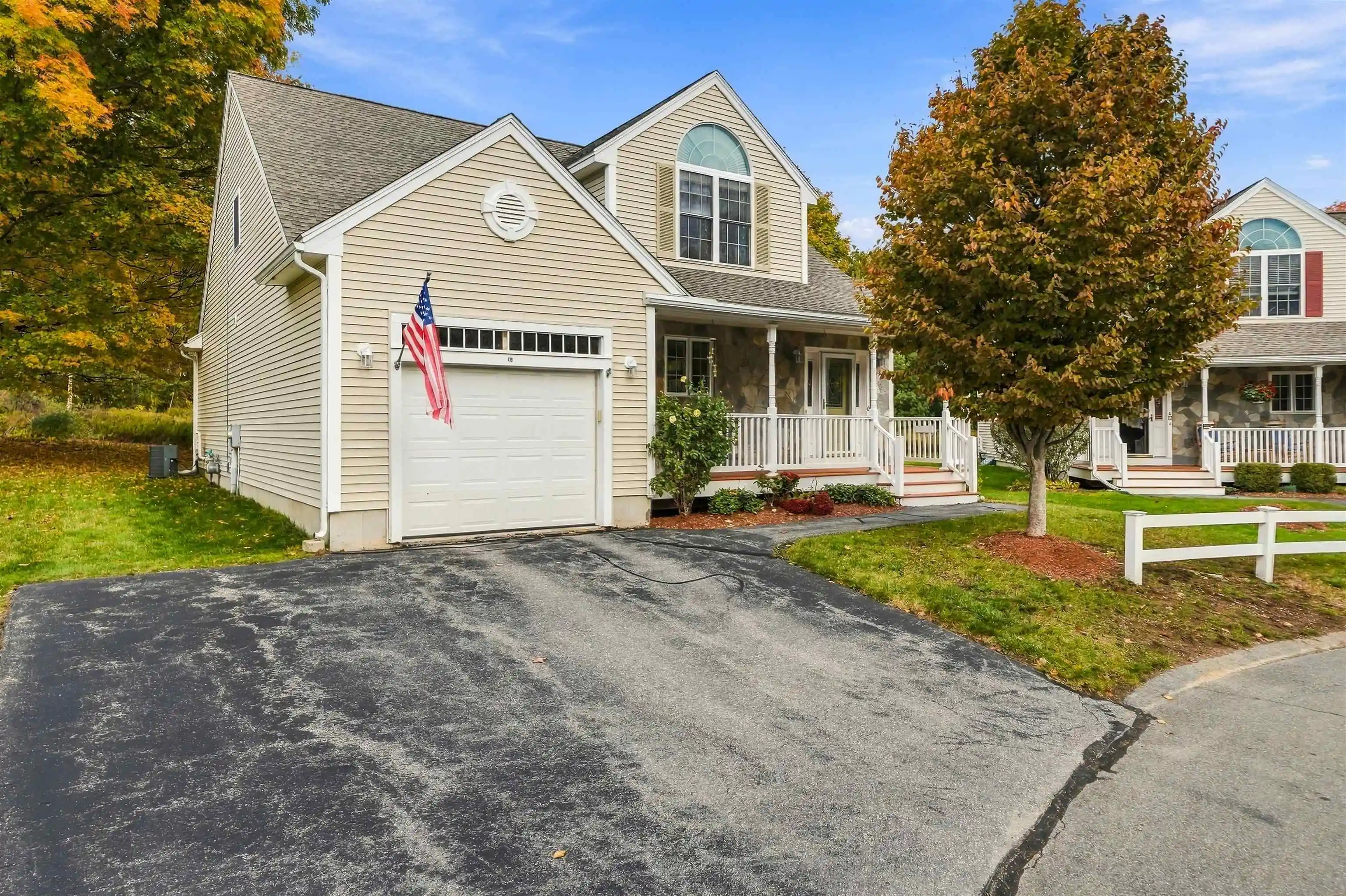 Photo 1 of Condo for sale at 10 Nicolls Cir, Hudson, NH 03051 | MLS# 5114392 | Listing updated on 2026-10-27