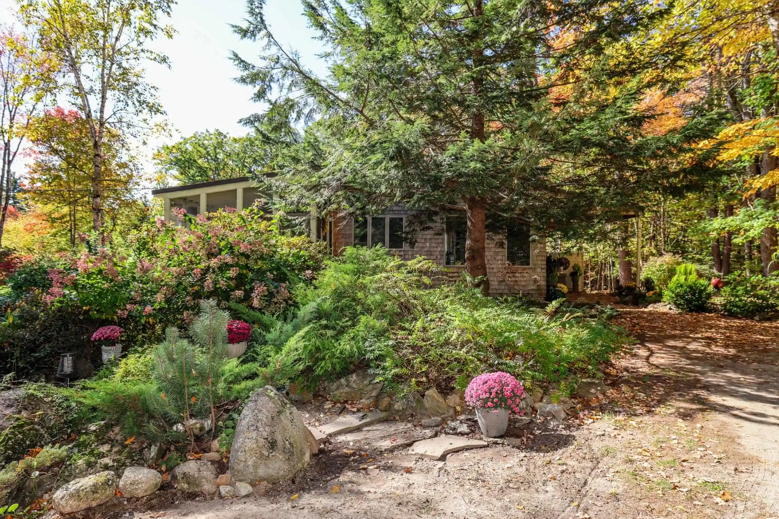 Photo 1 of Sale Pending at 109 Duck Pond Ln, Warner, NH 03278 | MLS# 5114525 | Listing updated on 2026-10-25