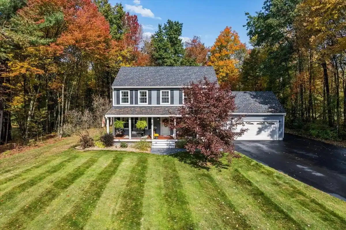 Photo 2 of Single family home for sale at 18 Irving Dr, Concord, NH 03301 | MLS# 5114587 | Listing updated on 2026-10-29