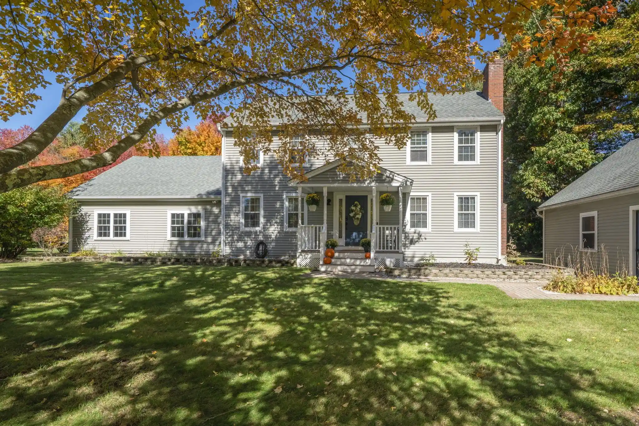 Single family home for sale at 4 Copperfield Ln, Londonderry, NH 03053 | MLS# 5114592