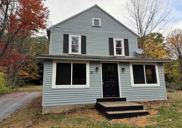 Photo 1 of Single family home for sale at 31 Pleasant St, Antrim, NH 03440 | MLS# 5114697 | Listing updated on 2026-10-29