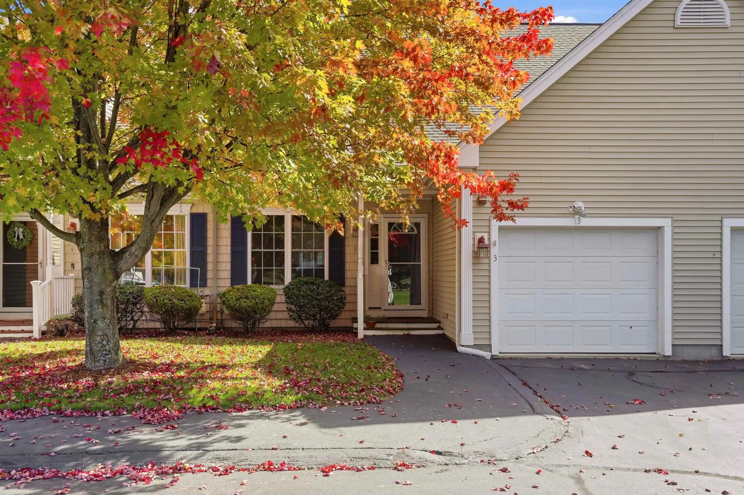 Photo 1 of Single family home for sale at 71 N High St #3, Derry, NH 03038 | MLS# 5114720 | Listing updated on 2026-10-17