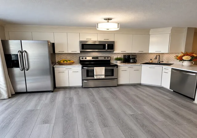 Photo 1 of Townhouse for sale at 426 Fox Holw Way, Manchester, NH 03104 | MLS# 5114741 | Listing updated on 2026-10-31