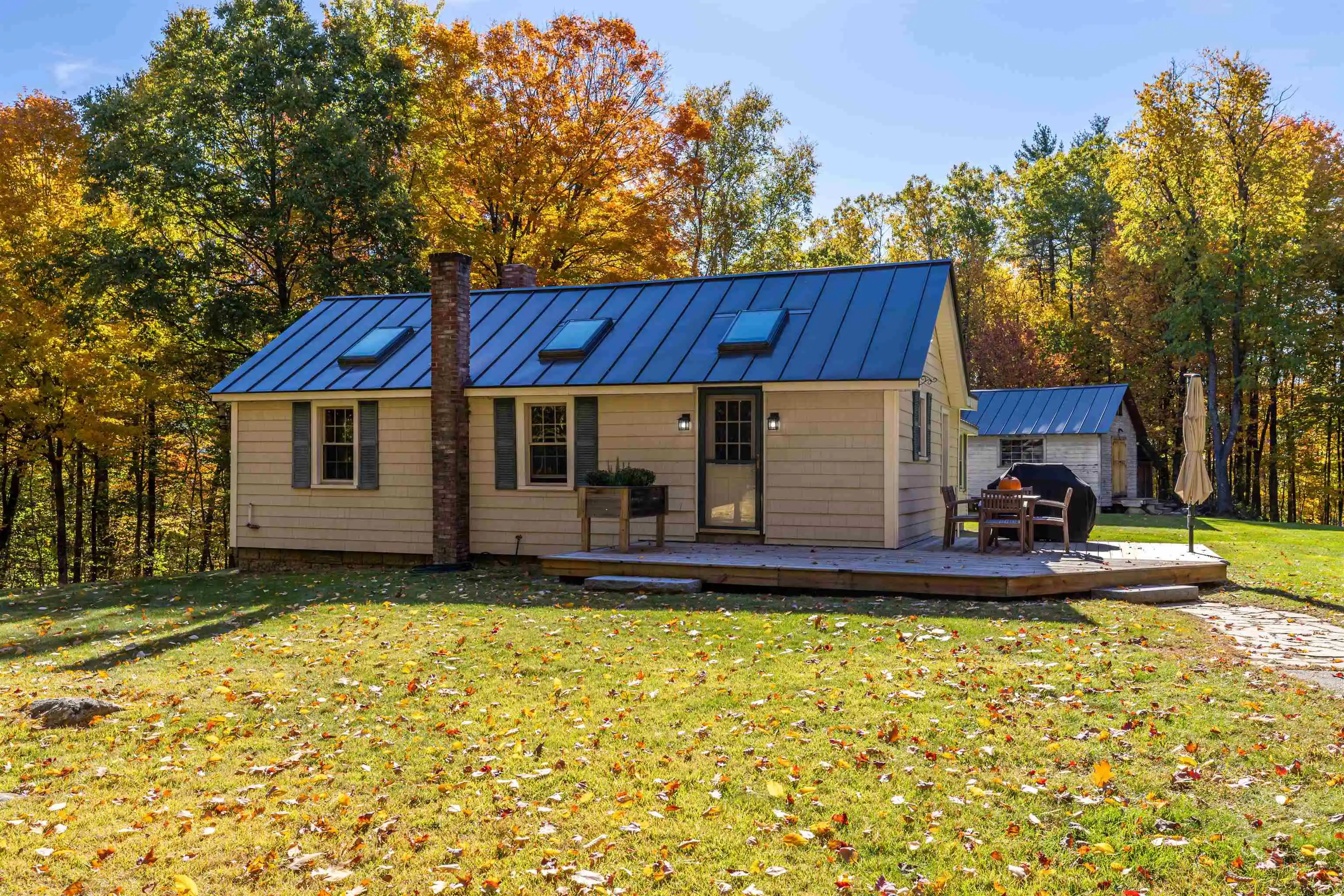 Single family home for sale at 42 Lake View Dr, Concord, NH 03303 | MLS# 5114801