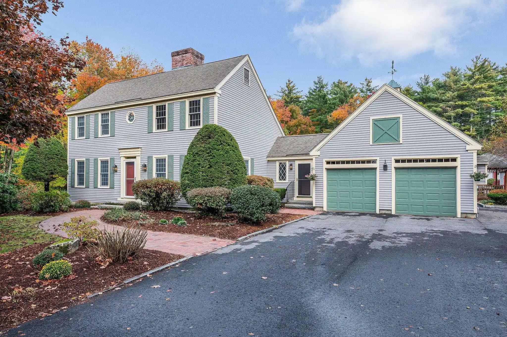 Photo 1 of Sale Pending at 152 Liberty Hl Rd, Bedford, NH 03110 | MLS# 5114949 | Listing updated on 2026-10-28