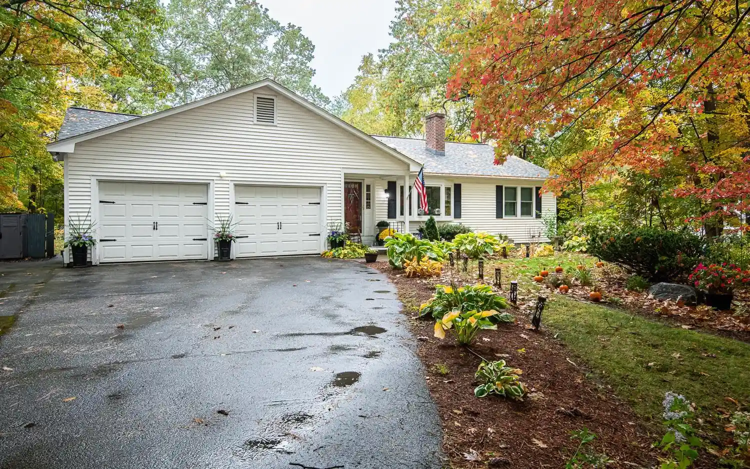 Single family home for sale at 377 Sherburne Rd, Pelham, NH 03076 | MLS# 5115088