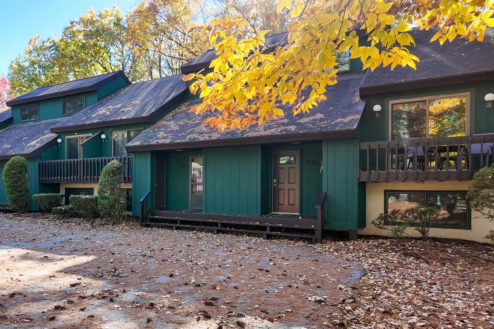 Photo 1 of Townhouse for sale at 106 Stonehurst Manor Rd #C, North Conway, NH 03860 | MLS# 5115148 | Listing updated on 2026-10-22