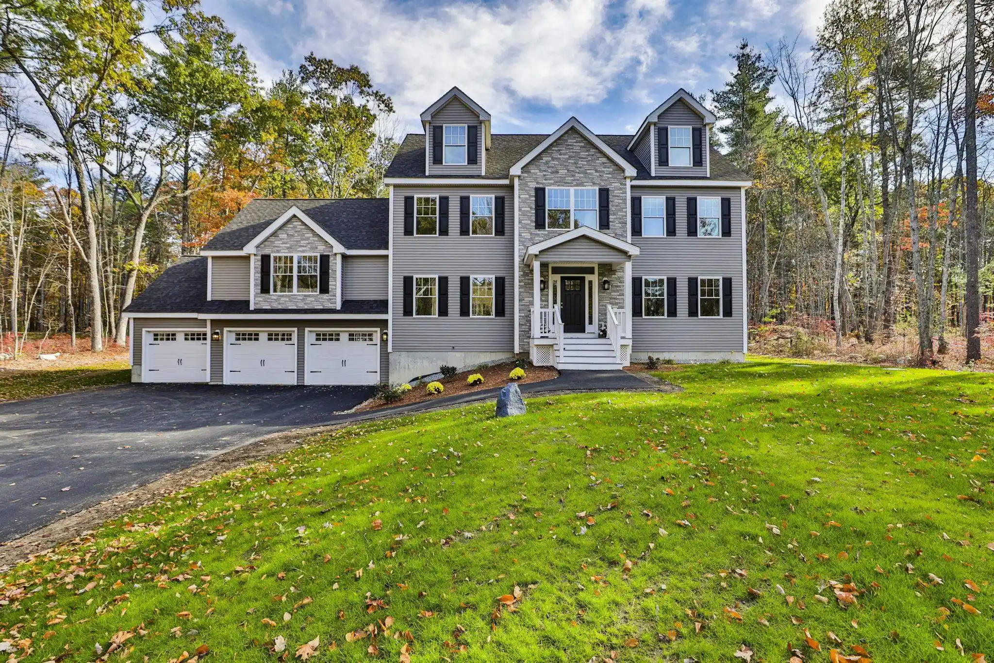 Single family home for sale at 8 Warren's Way, Brookline, NH 03033 | MLS# 5115311