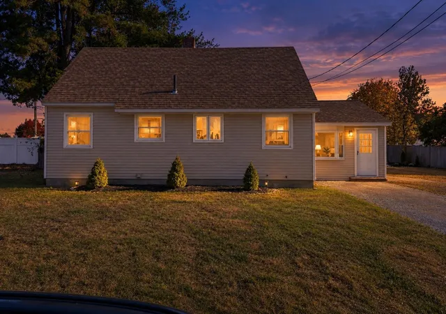 Single family home for sale at 47 Palisade Dr, Nashua, NH 03062 | MLS# 5115976