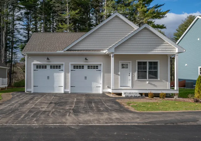 Condo for sale at 14 Wilderness Dr, Nashua, NH 03062 | MLS# 5116087