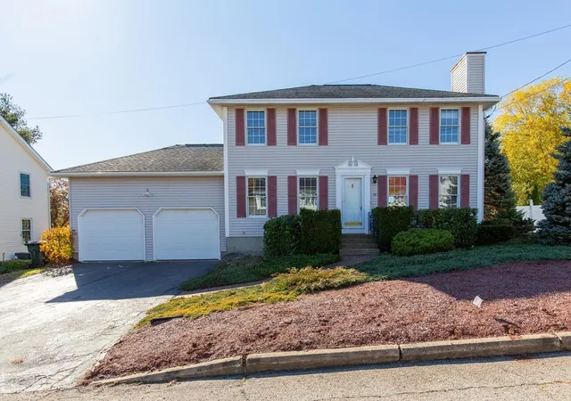 Single family home for sale at 52 Meadow Ln, Manchester, NH 03109 | MLS# 5116103