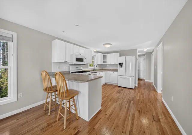 Photo 2 of Single family home for sale at 52 Barbara Ln, Hudson, NH 03051 | MLS# 5116172 | Listing updated on 2026-10-31