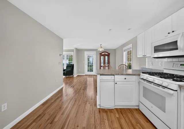 Photo 4 of Single family home for sale at 52 Barbara Ln, Hudson, NH 03051 | MLS# 5116172 | Listing updated on 2026-10-31