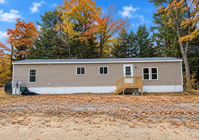 Single family home for sale at 2 Ravenhead Ln, Hillsborough, NH 03244 | MLS# 5116191